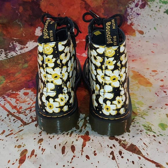 Dr. Martens 1460 Pascal Flower Boots - Picture 4 of 9